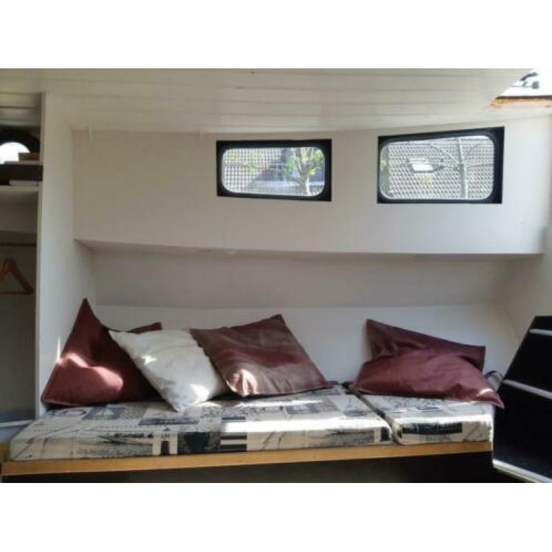 te huur platbodem zee-schouw 5 persoons