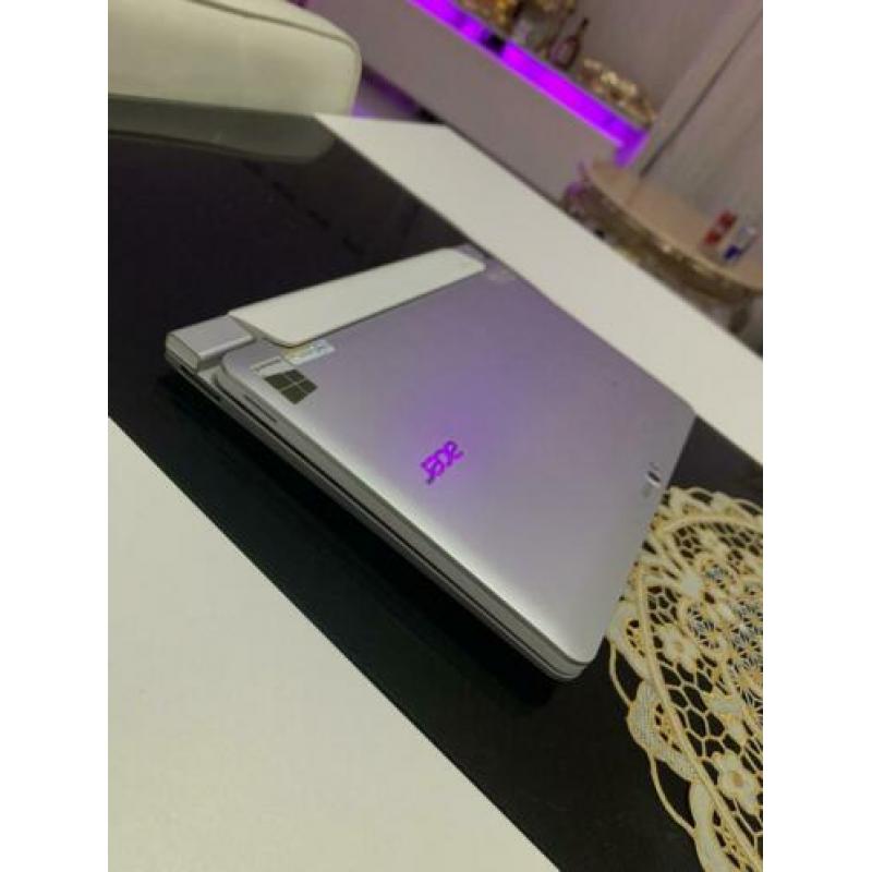 Acer atom 2in1 met NFC super snel