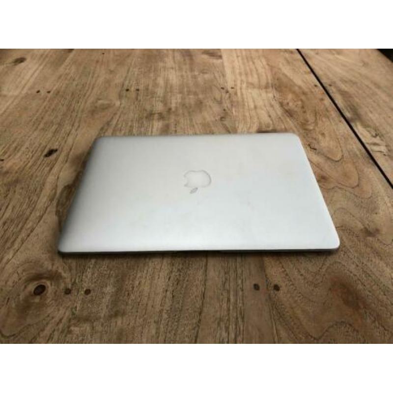 MacBook Air 13 Inch Early 2014 4Gb