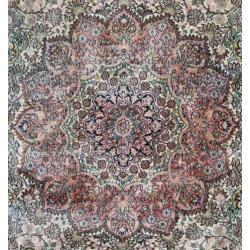 Handgeknoopt zijde Kashmir tapijt light pink floral 185x280