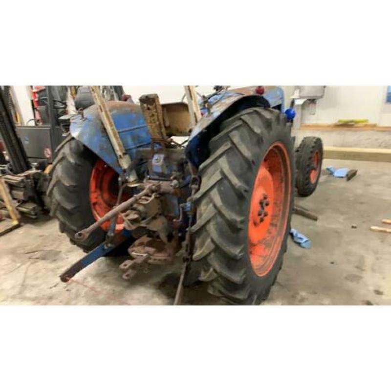 Ford majer