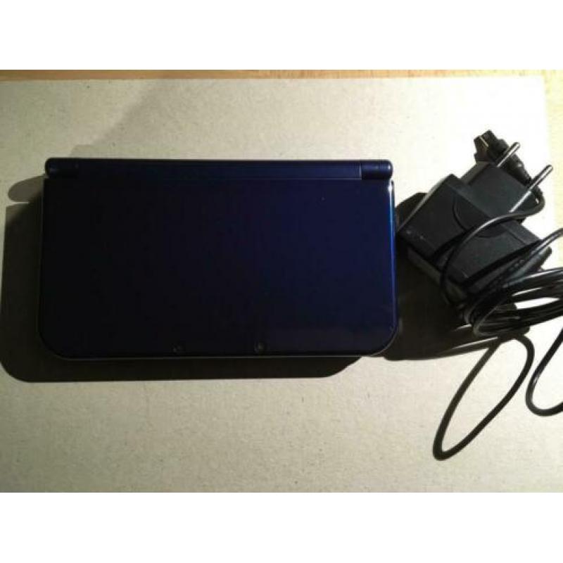 new 3ds xl - inclusief oplader & spellen & hoes