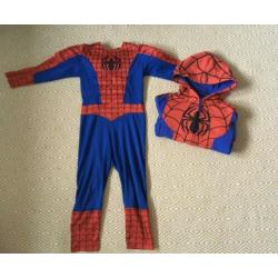 Spiderman pak met spieren en vest! Maat 110-116