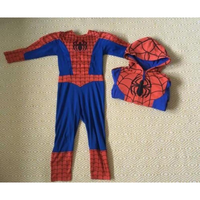 Spiderman pak met spieren en vest! Maat 110-116