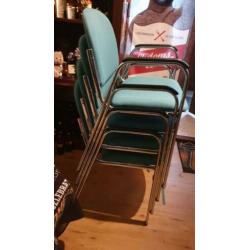 8 stevige kantoorstoelen