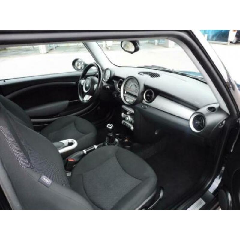 Mini Cooper D Pepper /bj2009/airco/203483km/boekjes/nap
