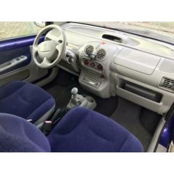 Renault Twingo 1.2 16V 2001 Blauw