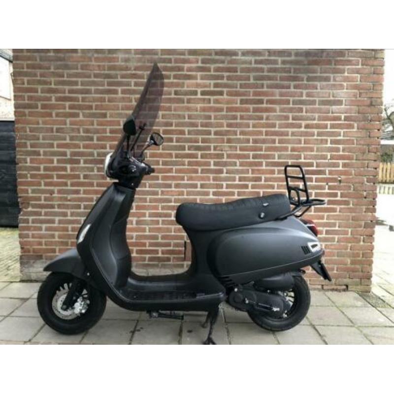 Agm vx50. Super nette scooter