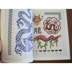 Borduurboek DMC Happy Days zie foto´`s nr 6959