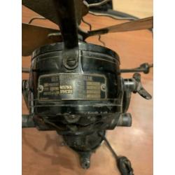 Zeldzame ventilator uit 1900