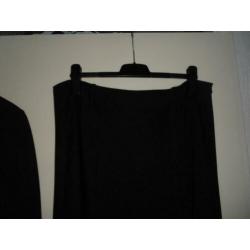 TAIFUN zwarte krijtstreep pak blazer + rok mt 42/44. ZGAN!