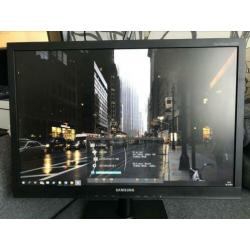 Samsung monitors
