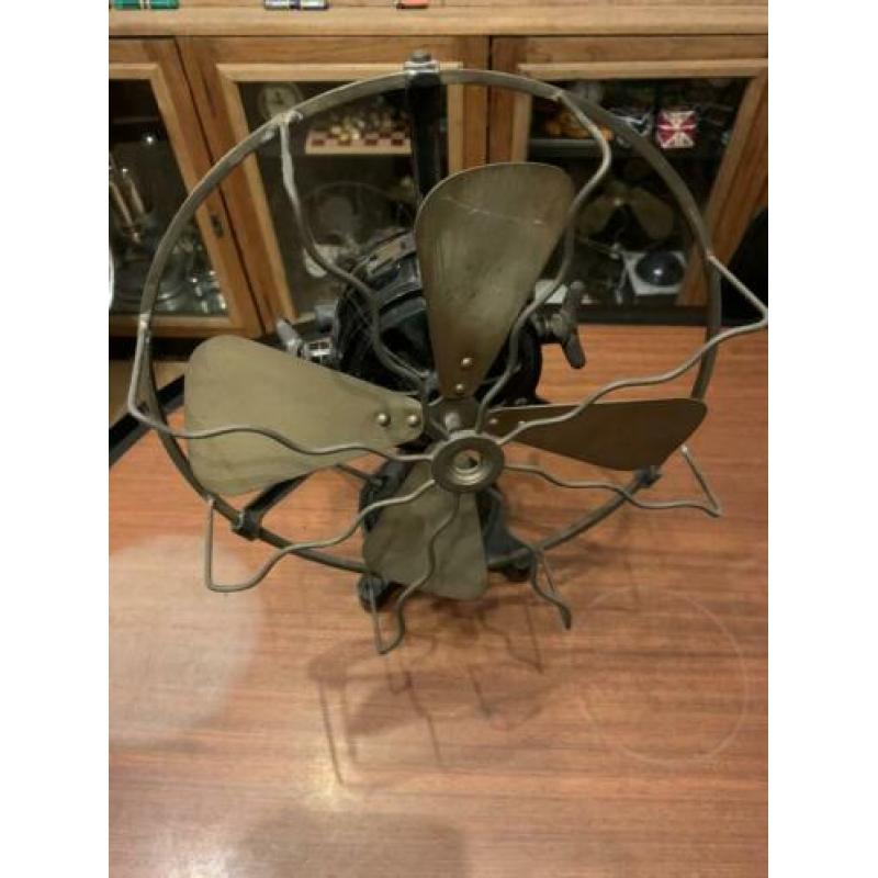 Zeldzame ventilator uit 1900