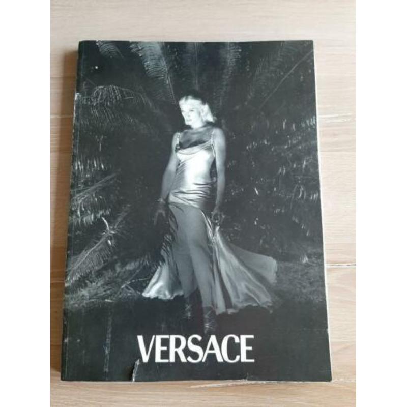 Iconische catalogus Versace 1995 Madonna (Steven Meisel)