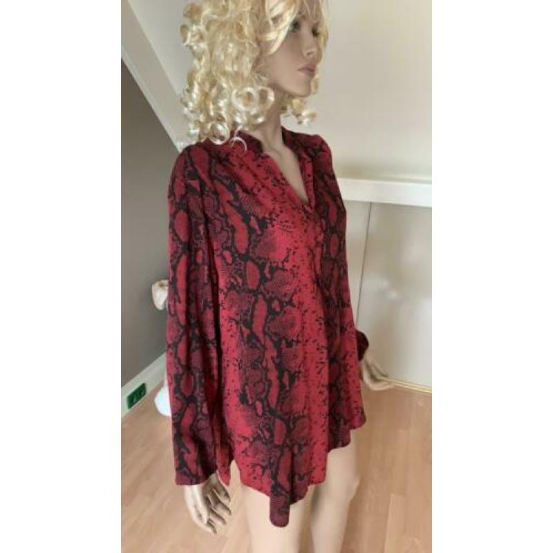 Mooie bordeauxrode blouse