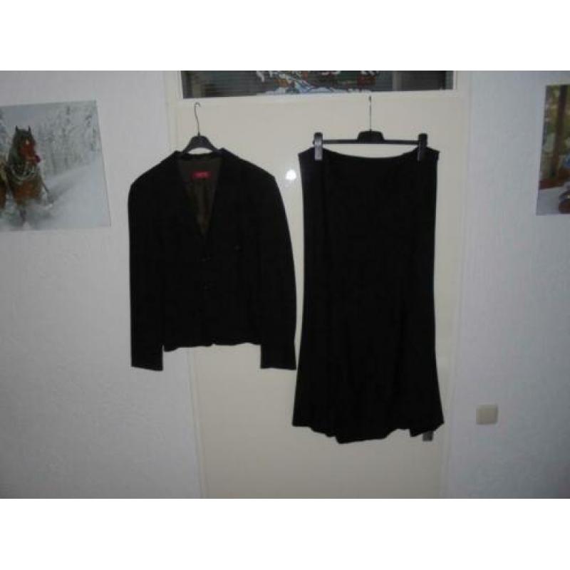 TAIFUN zwarte krijtstreep pak blazer + rok mt 42/44. ZGAN!