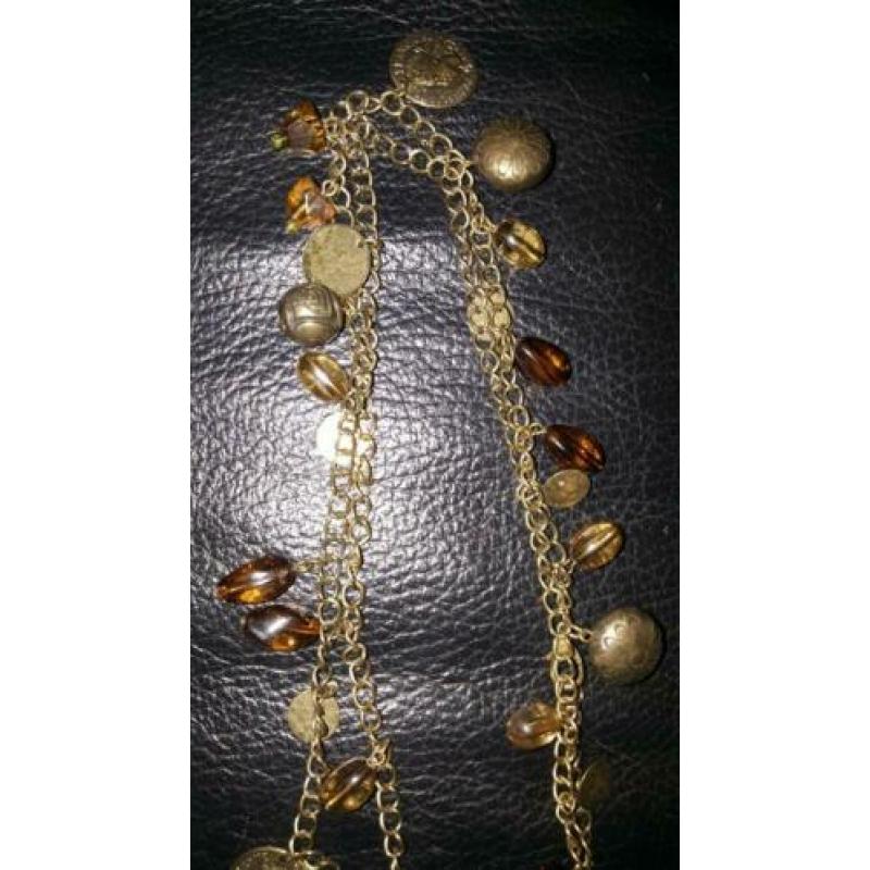 Ketting met muntjes er aan