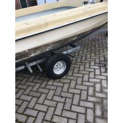 Speedboot met beetje werk