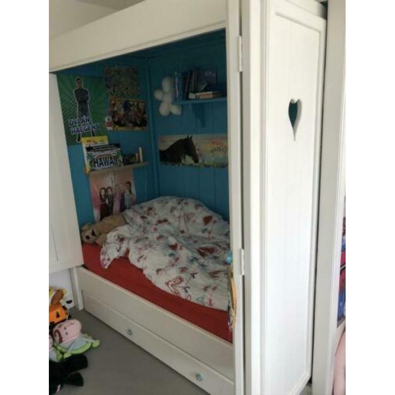 Prachtige bedstee/bedstede massief eiken met lampjes