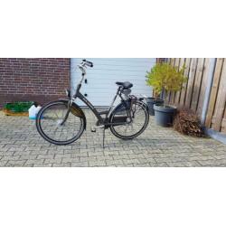 Zeer nette en weinig gebruikte batavus dames fiets te koop