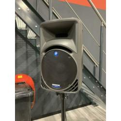 Mackie SRM450 en SWA1501 USA
