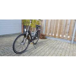Zeer nette en weinig gebruikte batavus dames fiets te koop