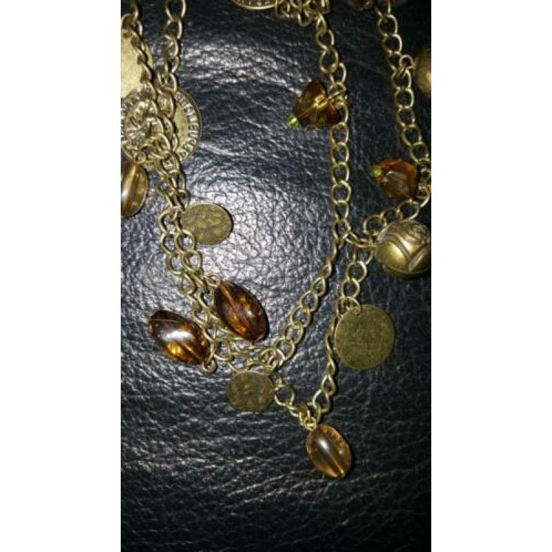 Ketting met muntjes er aan