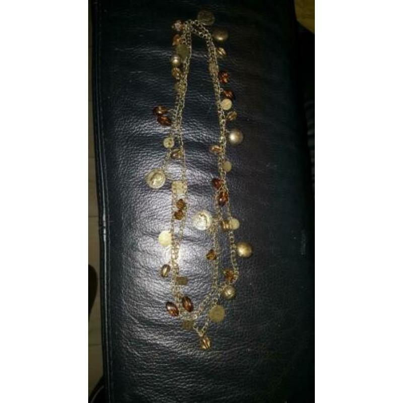 Ketting met muntjes er aan