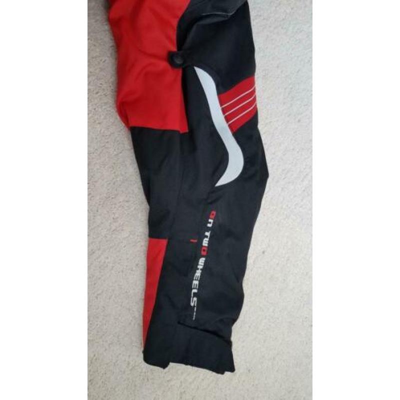 Mooie rood zwarte motorjas mt XL unisex voor dames en heren