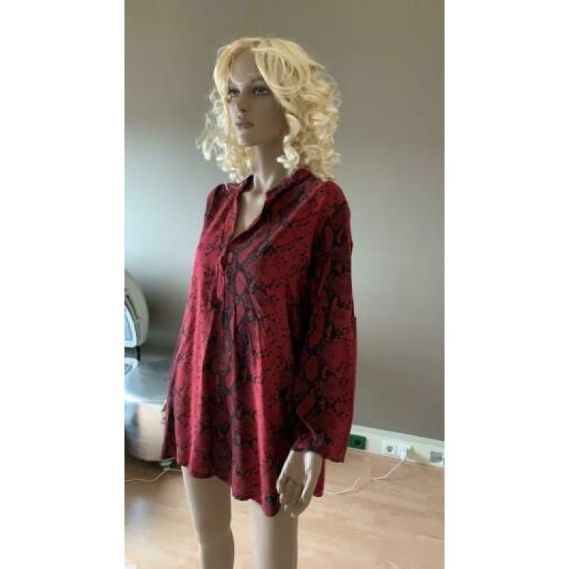 Mooie bordeauxrode blouse