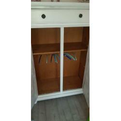 Kinderkast en bedje te koop