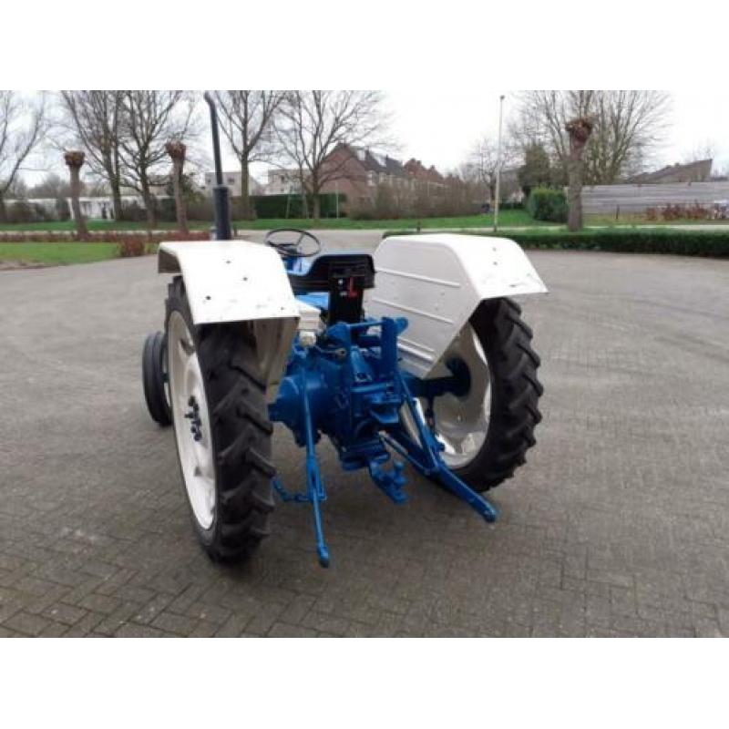 Tractor ford 4600 tractoren