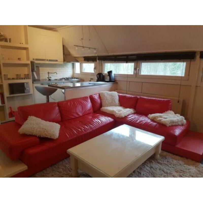 Te huur, kamer, etage.