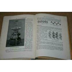 Textiel - Handboek voor handelaren, inkoopers etc. 1944 !!