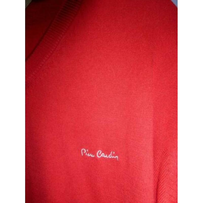 Pierre Cardin effen rode vhals trui zilver logo mt XL 29111