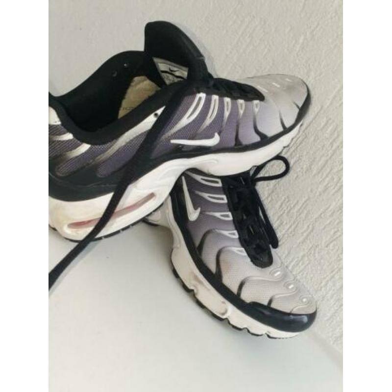 Nike maat 37