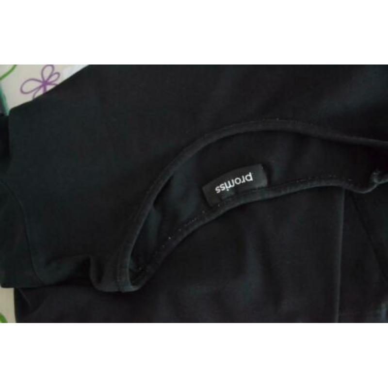 promiss zwart basic shirtje van stretch katoen M/L -- K434
