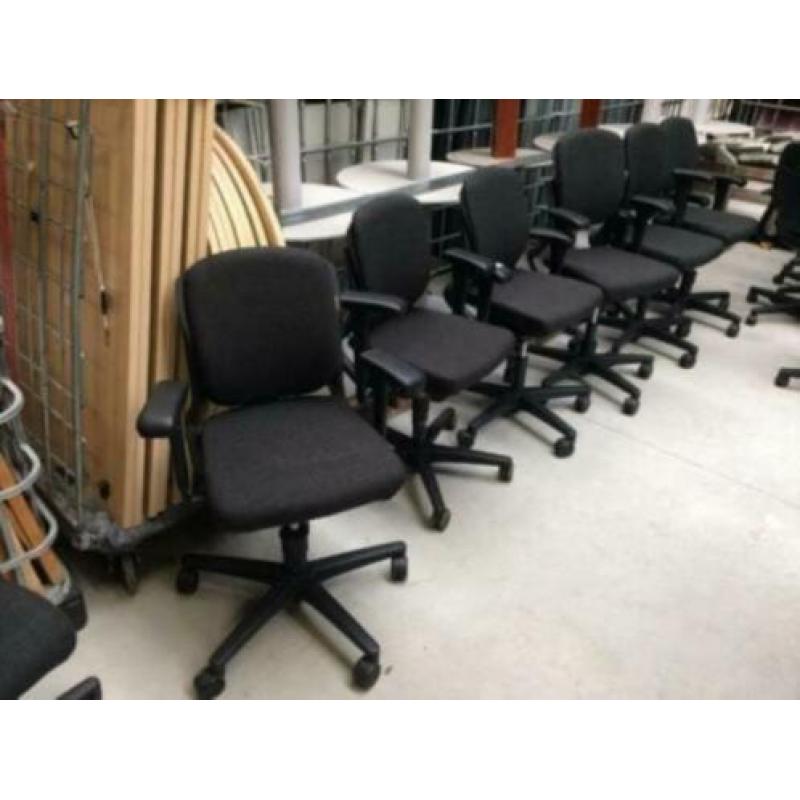 partij AHREND 230 bureaustoelen met nieuwe stof zwart # 409