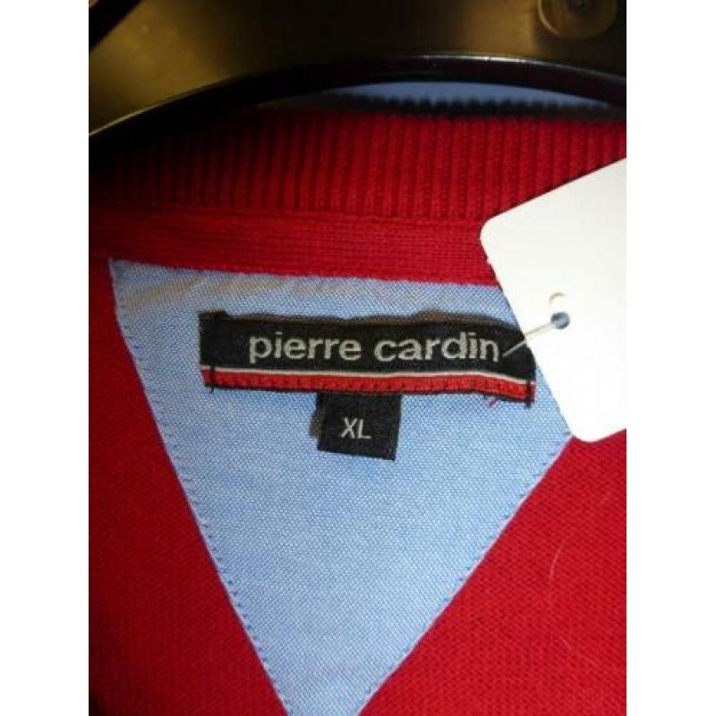 Pierre Cardin effen rode vhals trui zilver logo mt XL 29111