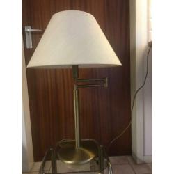Vintage.Notarislamp.Bronzen verstelbare voet. Textiel kap.