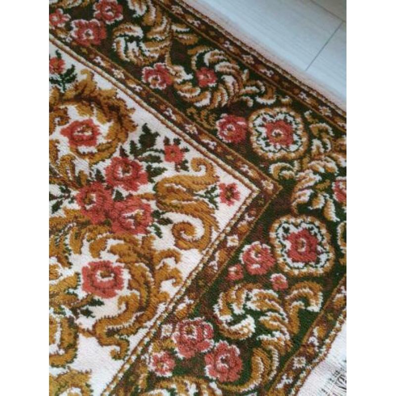 Vintage kleed, Perzisch tapijt. Groen.