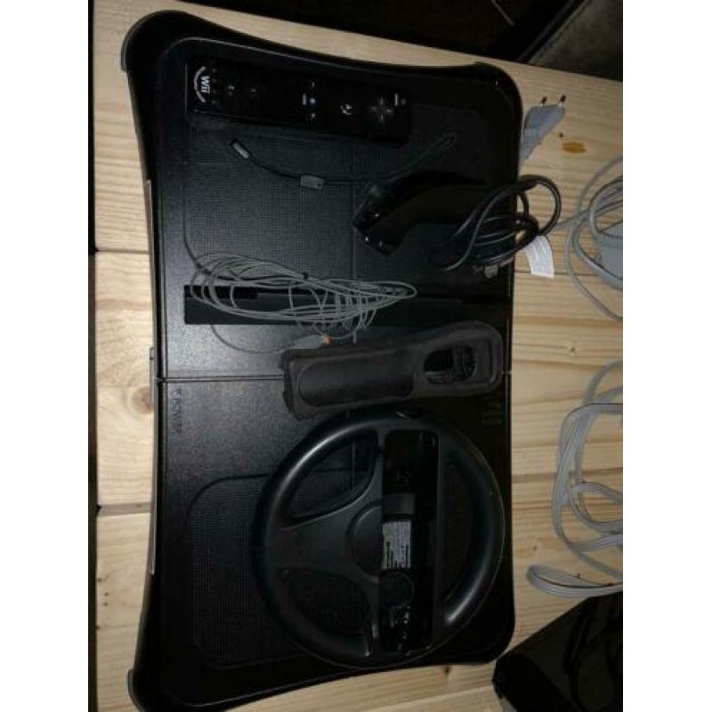 Wii met wii fit plus, wheel& balance board