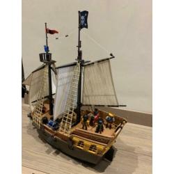 Playmobil piratenschip 5135
