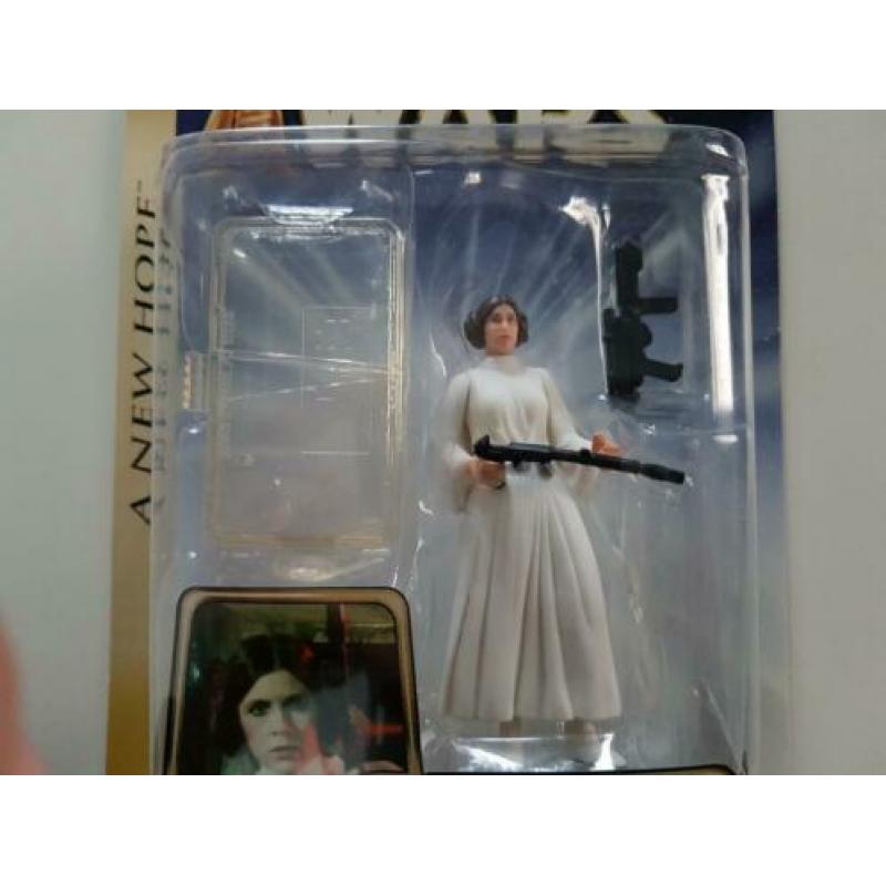 -40% Star Wars Saga 03-28 Princess Leia Organa (Captive)