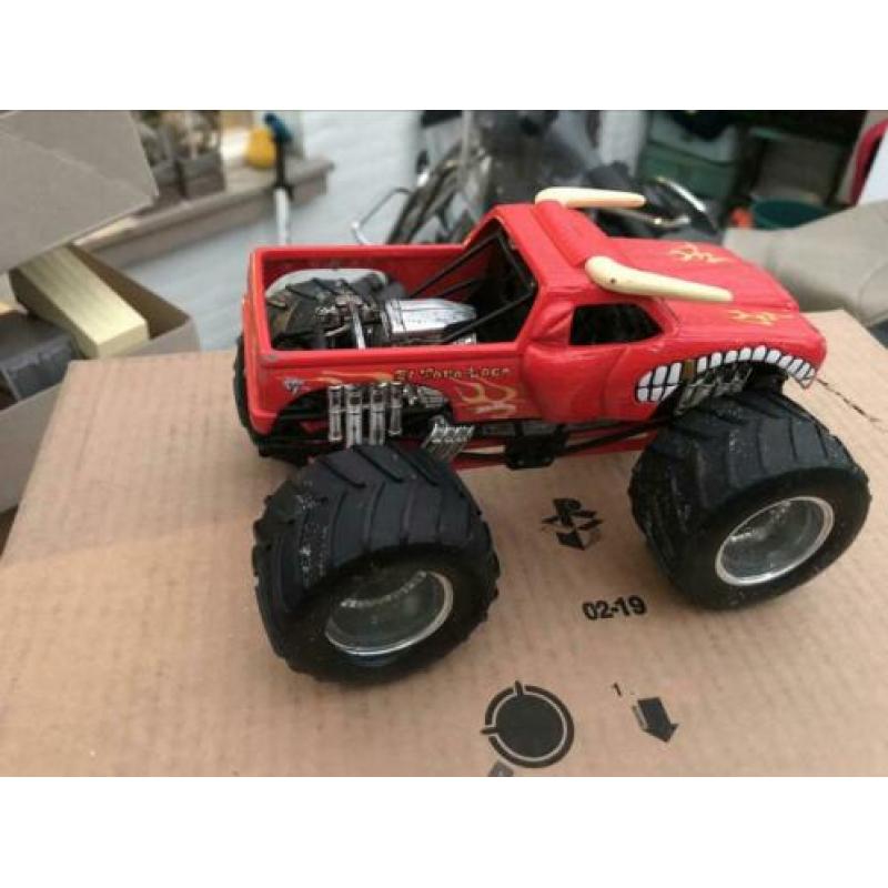 Hotwheels monsterjam monstertrucks xl 1/24
