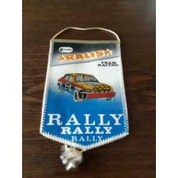 Oude rally vaantjes