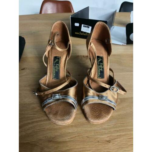 Salsa schoen
