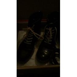 Muyters laarsjes enkellaarzen biker boots zwart lak mt 38