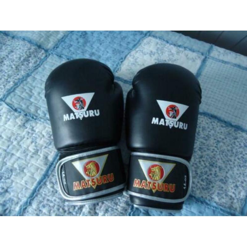 *bokshandschoenen Matsuru*14-oz*