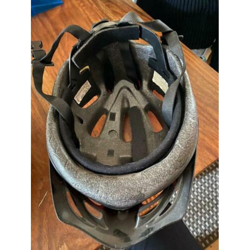 Kinderfiets helm 3 stuks zo goed als nieuw